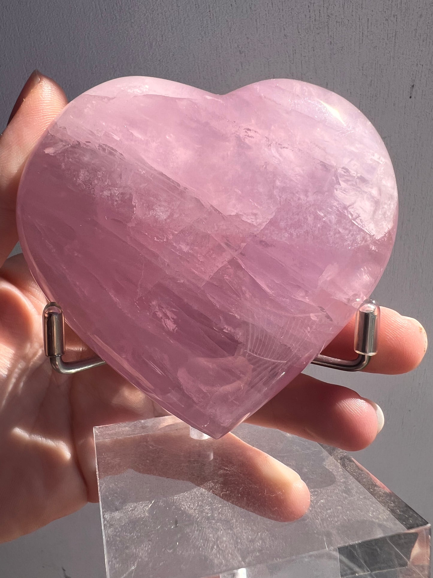 Lavender rose quartz large heart and stand (Madagascar) 48E