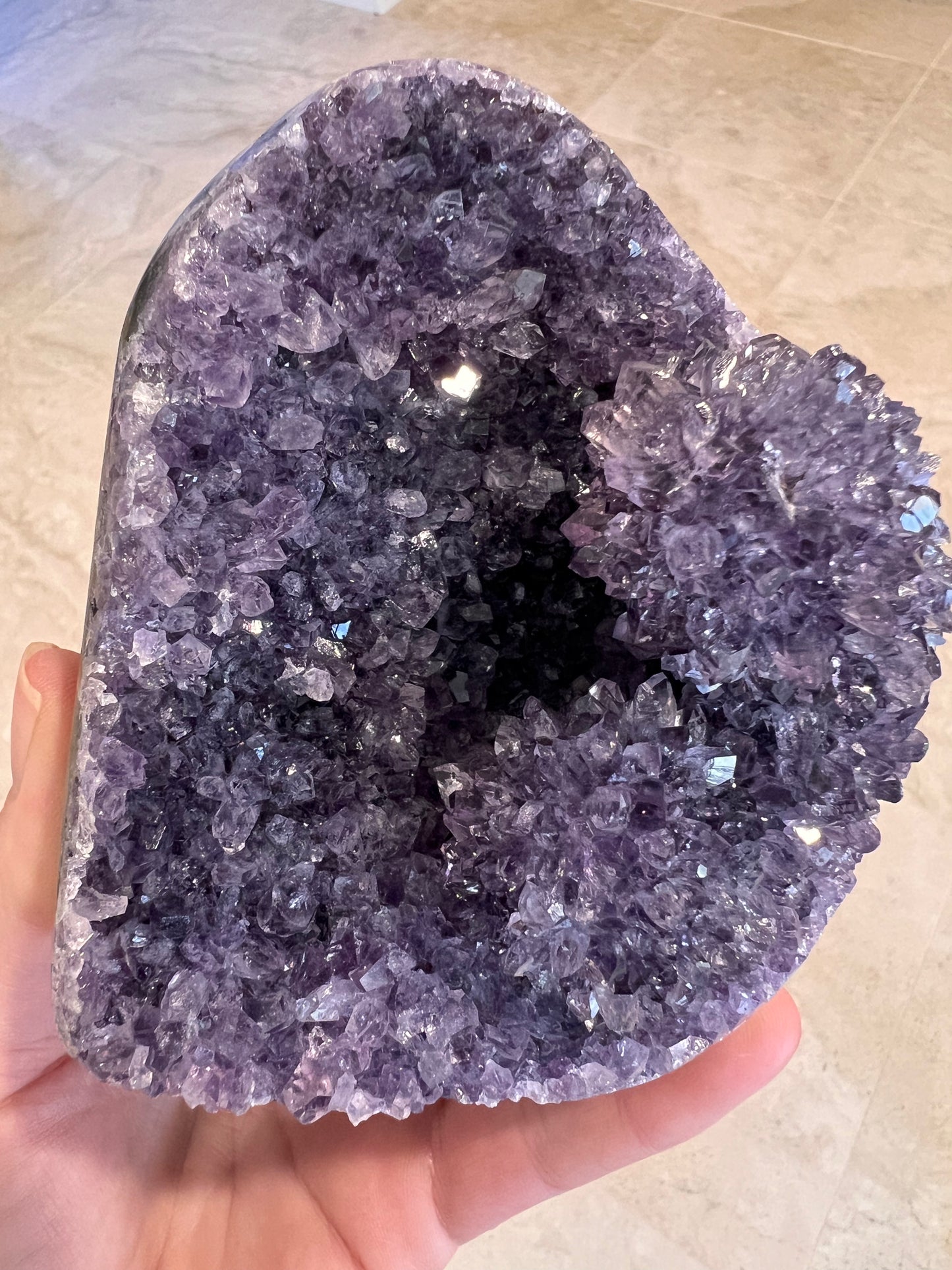 Madagascar amethyst cutbase