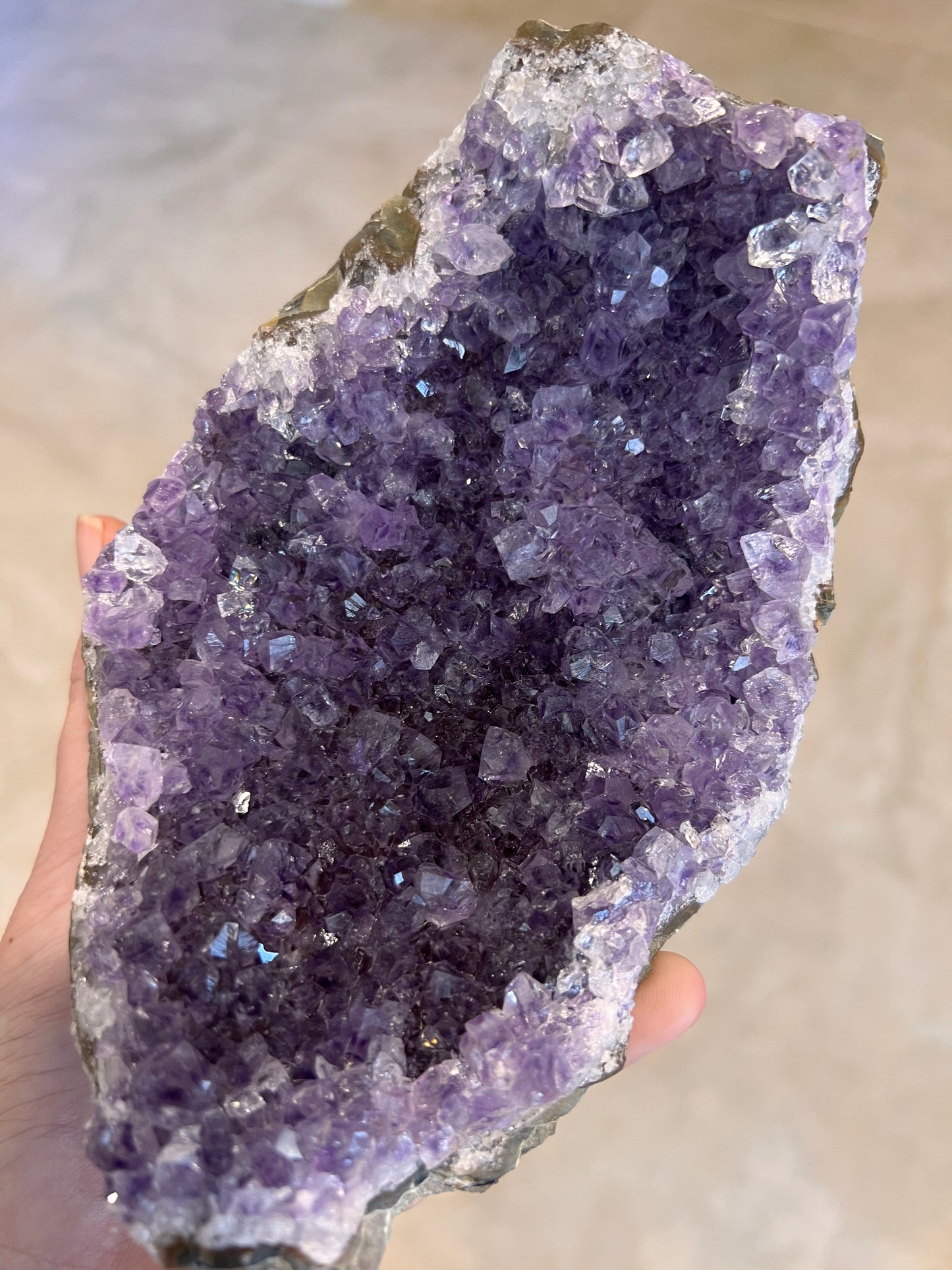 Madagascar amethyst cutbase