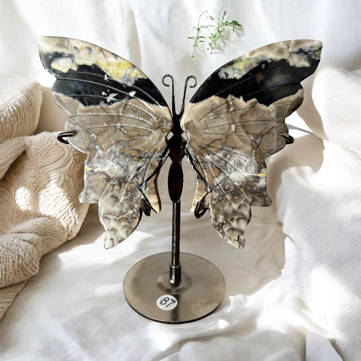Volcano agate butterfly & stand
