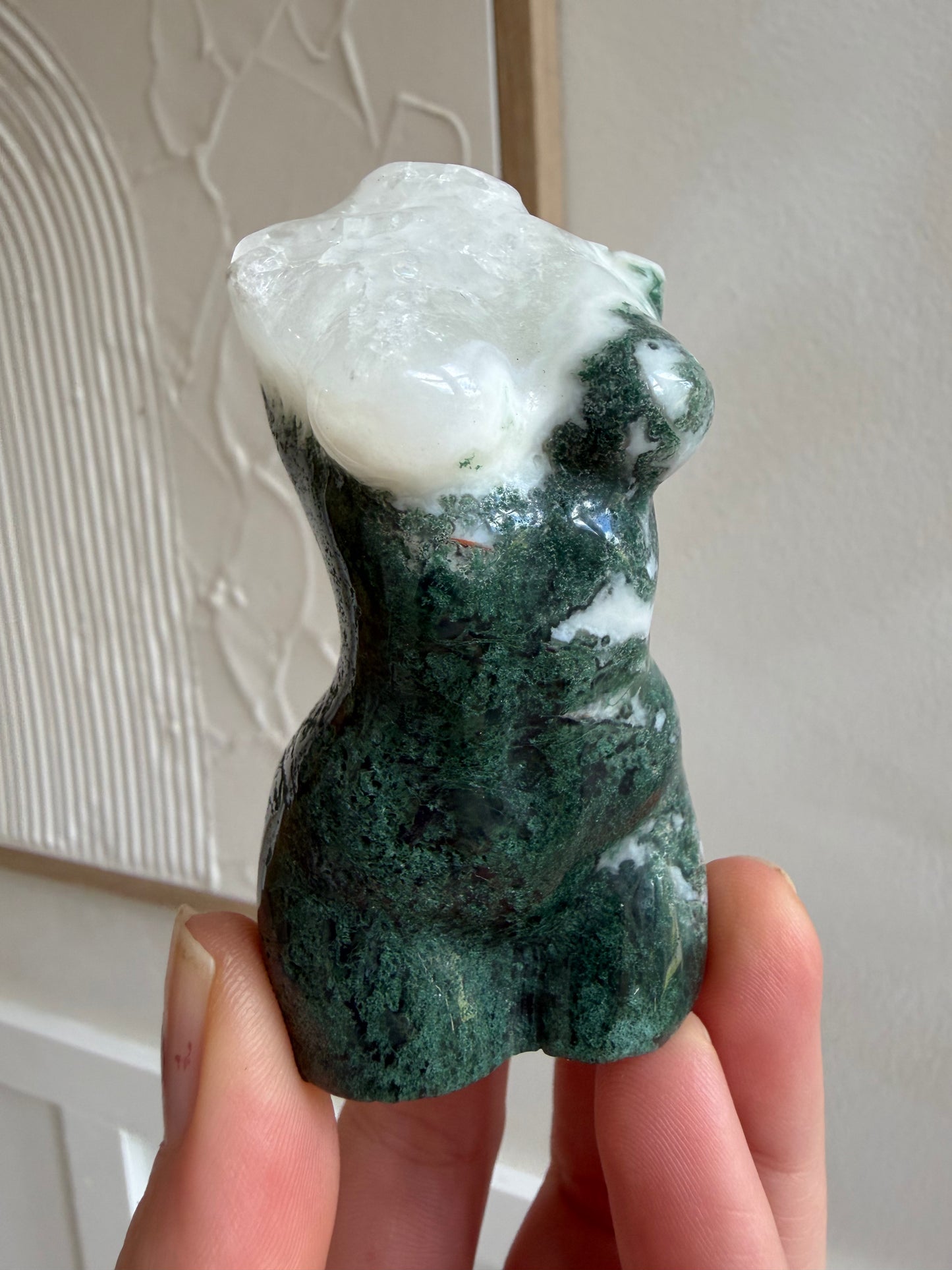 Moss agate lady