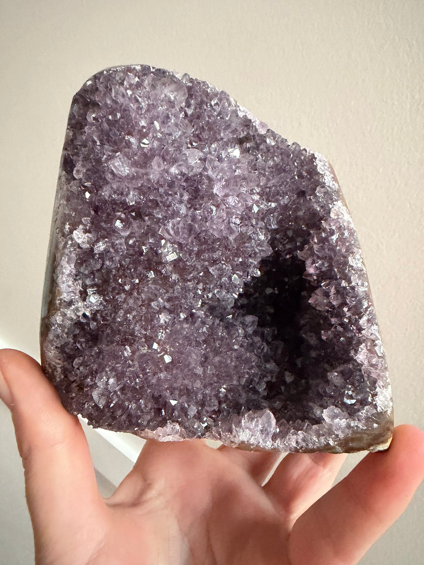 Madagascar amethyst cutbase