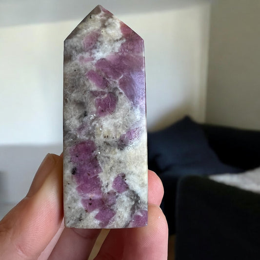 Red tourmaline 8cm H
