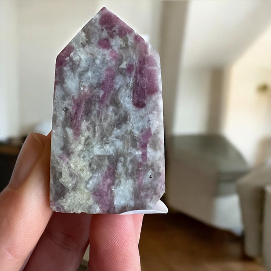 Red tourmaline 6cm J