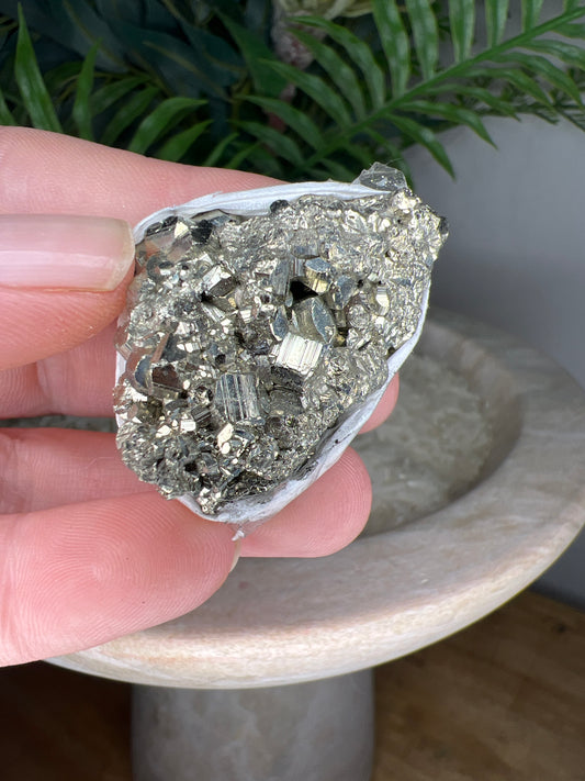 Pyrite clusters (choose your own)