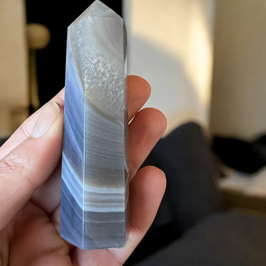 Banded agate tower 10cm K