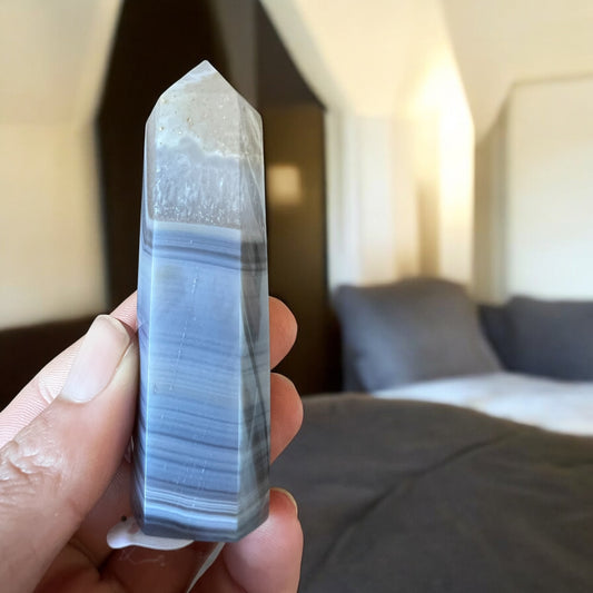 Banded Agate tower 10cm E