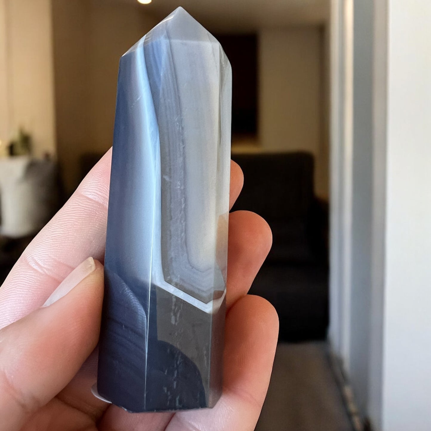 Banded agate tower 10cm I