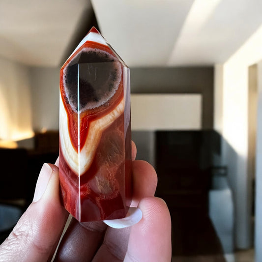 Banded carnelian tower G