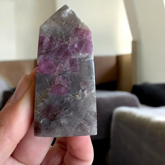 Red tourmaline 7cm H
