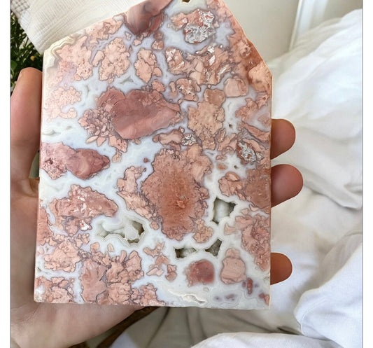 Pink agate slab