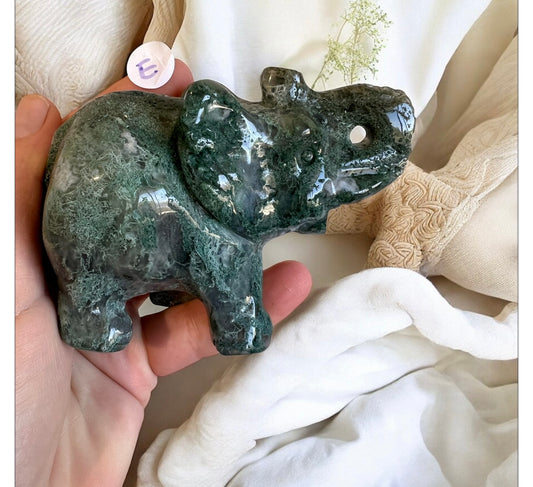 Moss agate elephant E