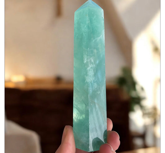 Green fluorite tower 16cm