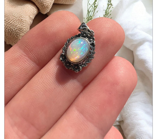 Ethiopian opal 925 pendant
