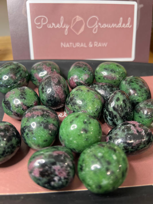 Ruby zoisite tumbles