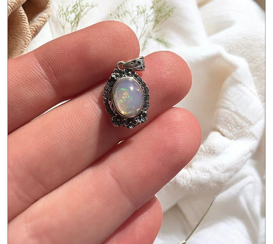 Ethiopian opal 925 pendant