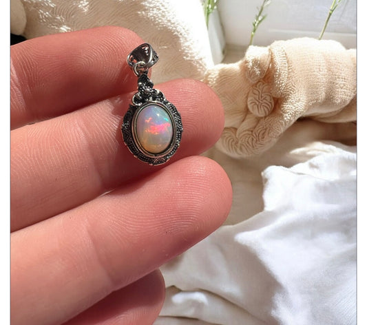 Ethiopian opal 925 pendant