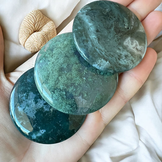 Moss agate flat palms