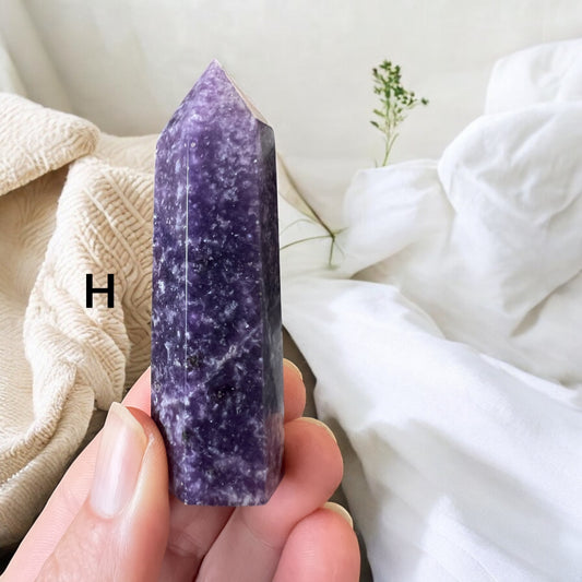 Lepidolite tower 7-10cm