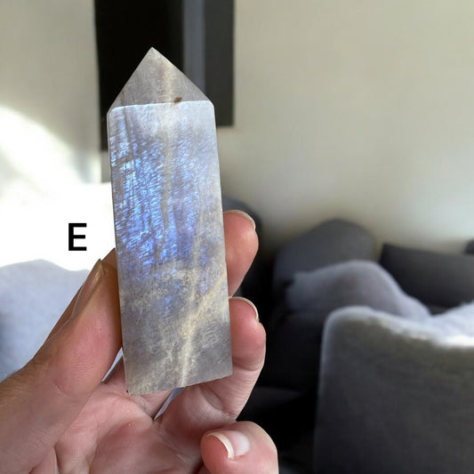 Moonstone tower E 7-10cm