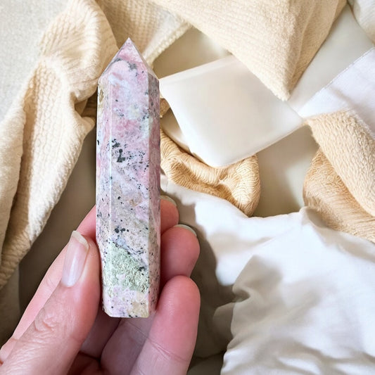 Rhodonite tower & pyrite 9-11cm