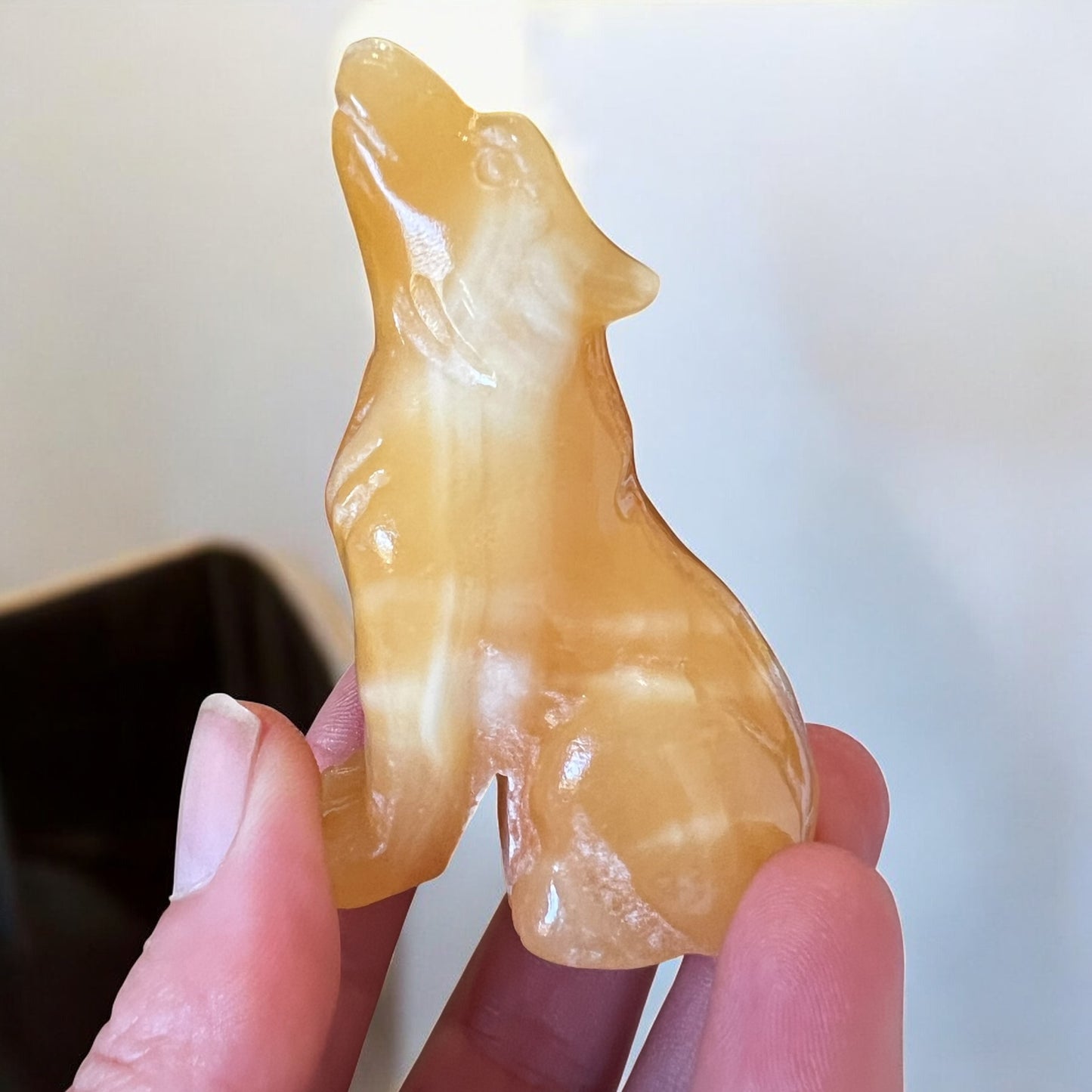 Calcite wolf