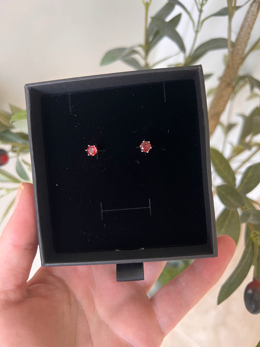 Garnet 925 stud earrings