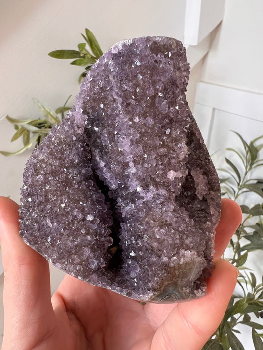 Madagascar Amethyst cutbase