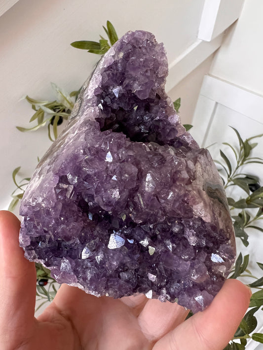Madagascar Amethyst cutbase