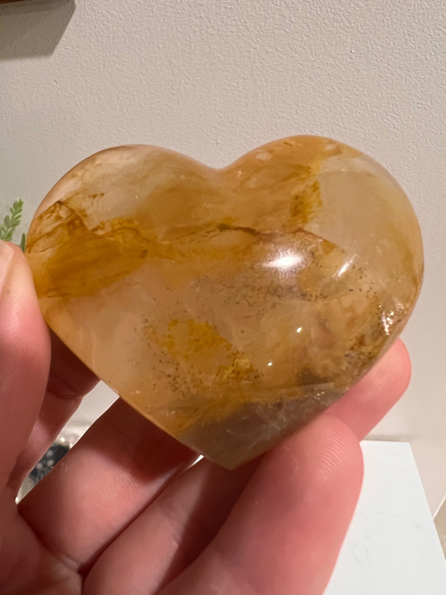 Medium Madagascar puffy golden healer heart (17.99A)