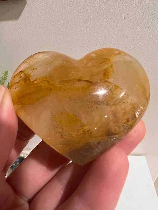 Medium Madagascar puffy golden healer heart (17.99A)