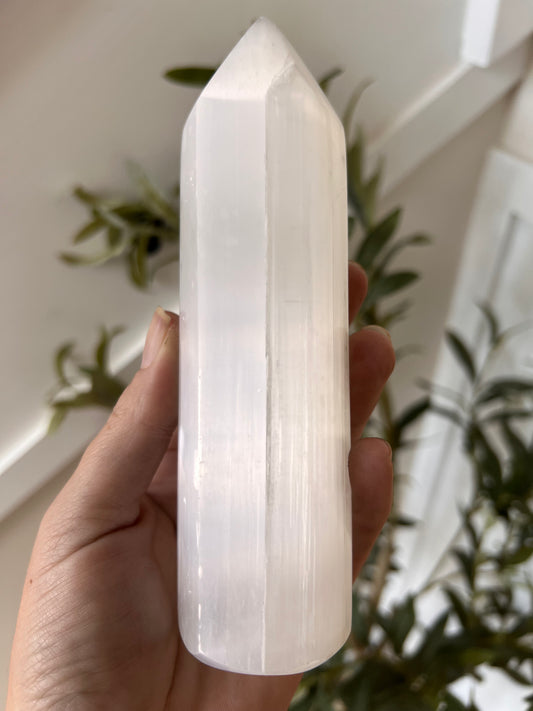 Selenite towers 16-17cm chunky
