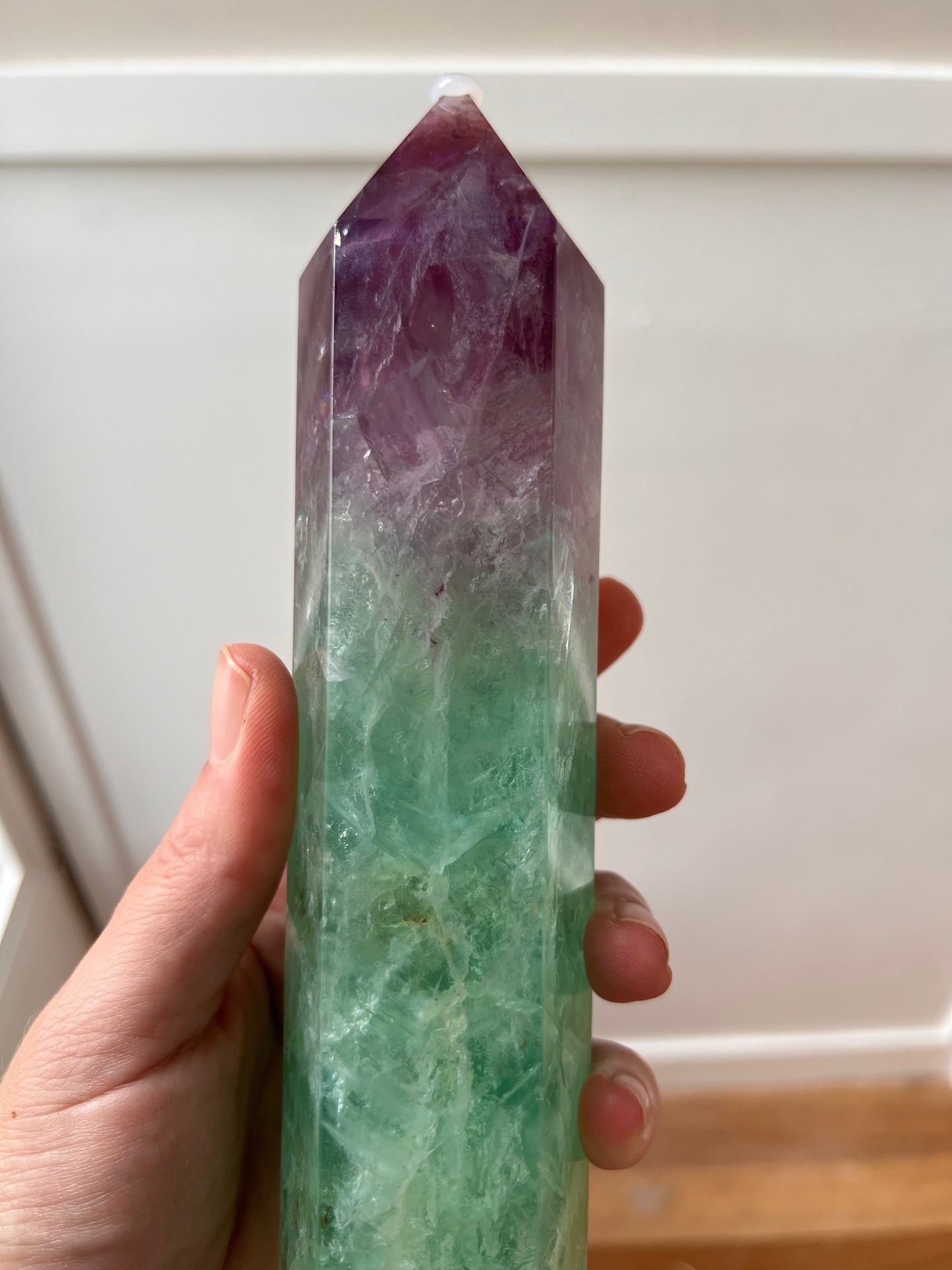 Fluorite Madagascar green tower 22.5cm chunky