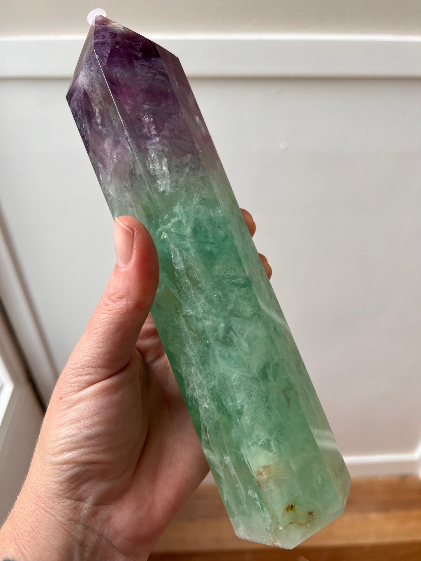 Fluorite Madagascar green tower 22.5cm chunky