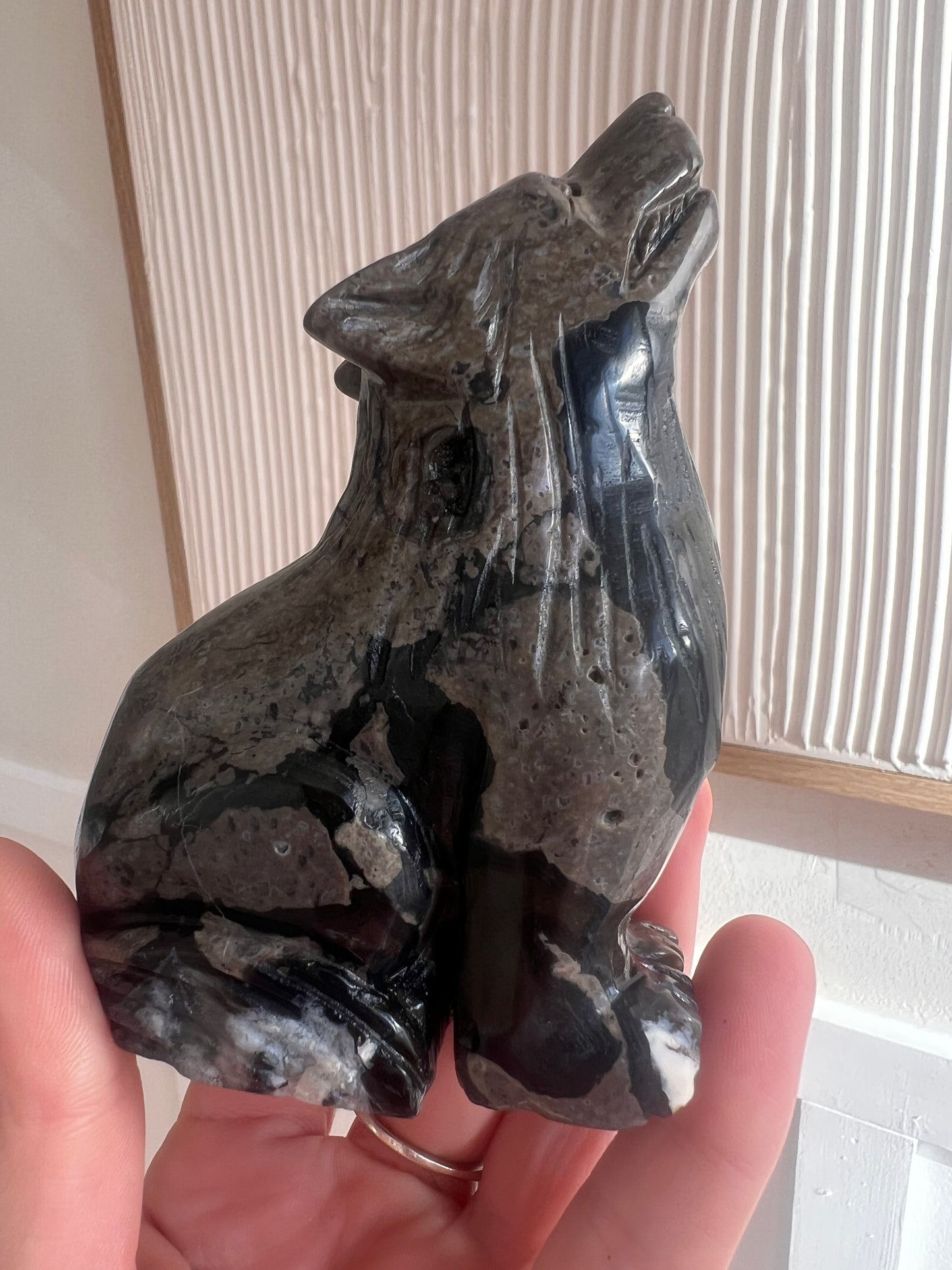 Volcano agate wolf