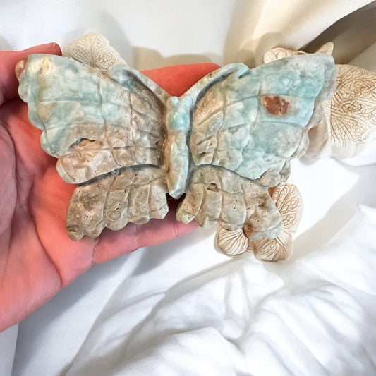 Hemimorphite Butterfly carving (38F)