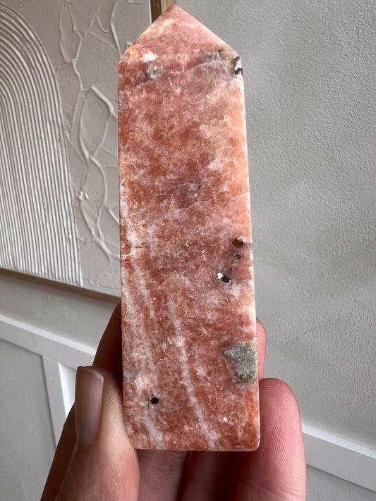 Pink calcite tower 11.5cm chunky