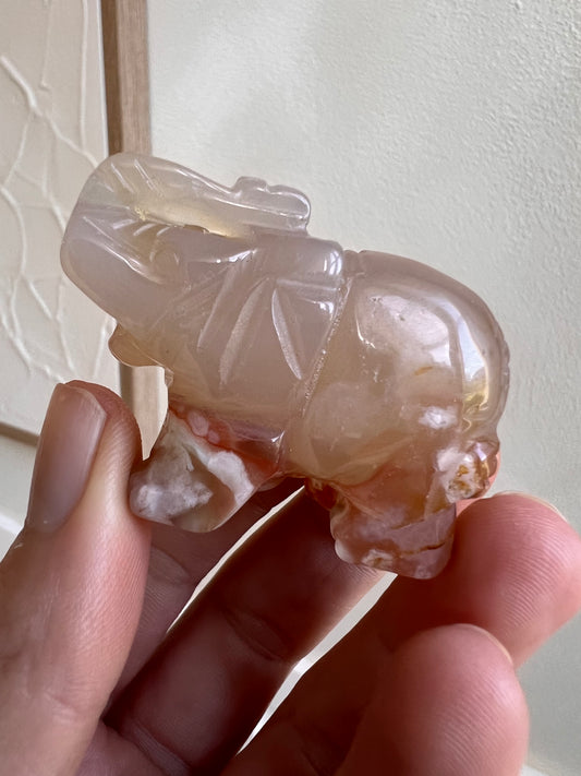Flower agate elephant