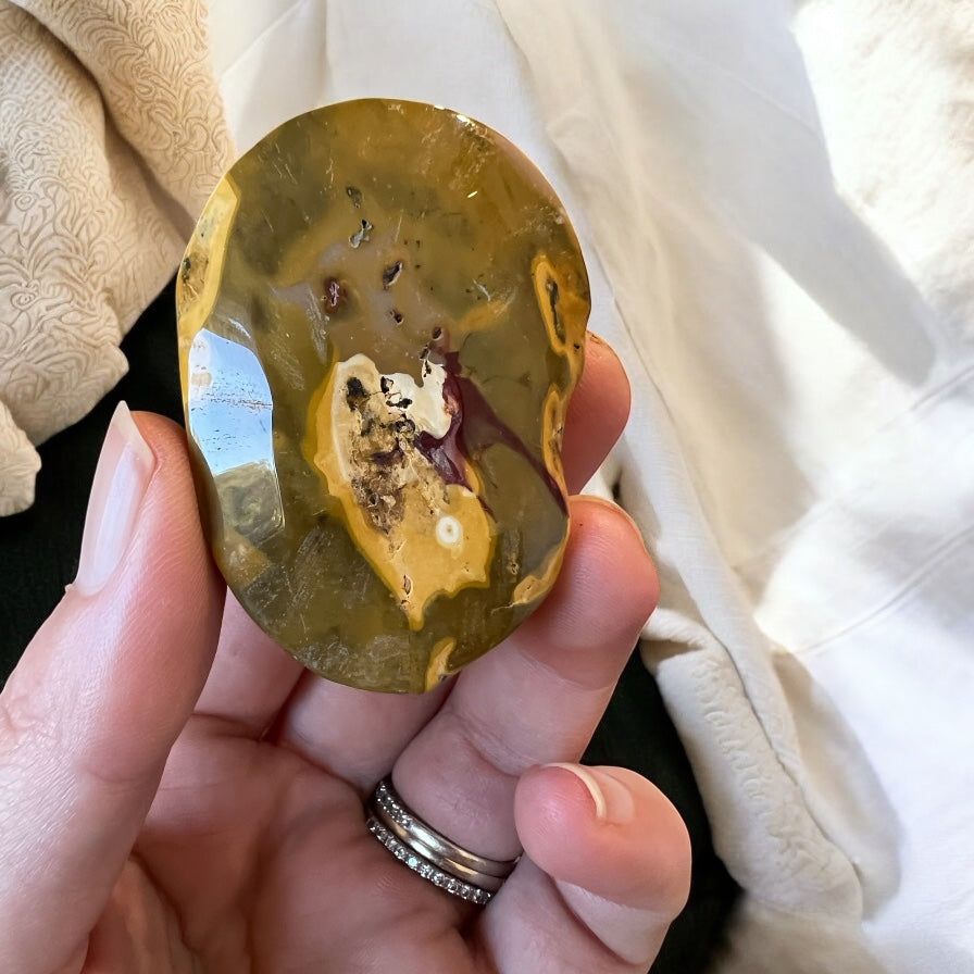Mookite palmstone