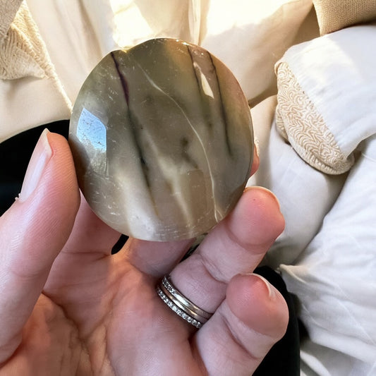 Mookite palmstone