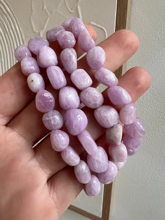 Kunzite natural bracelet 8-9mm (natural round formation)