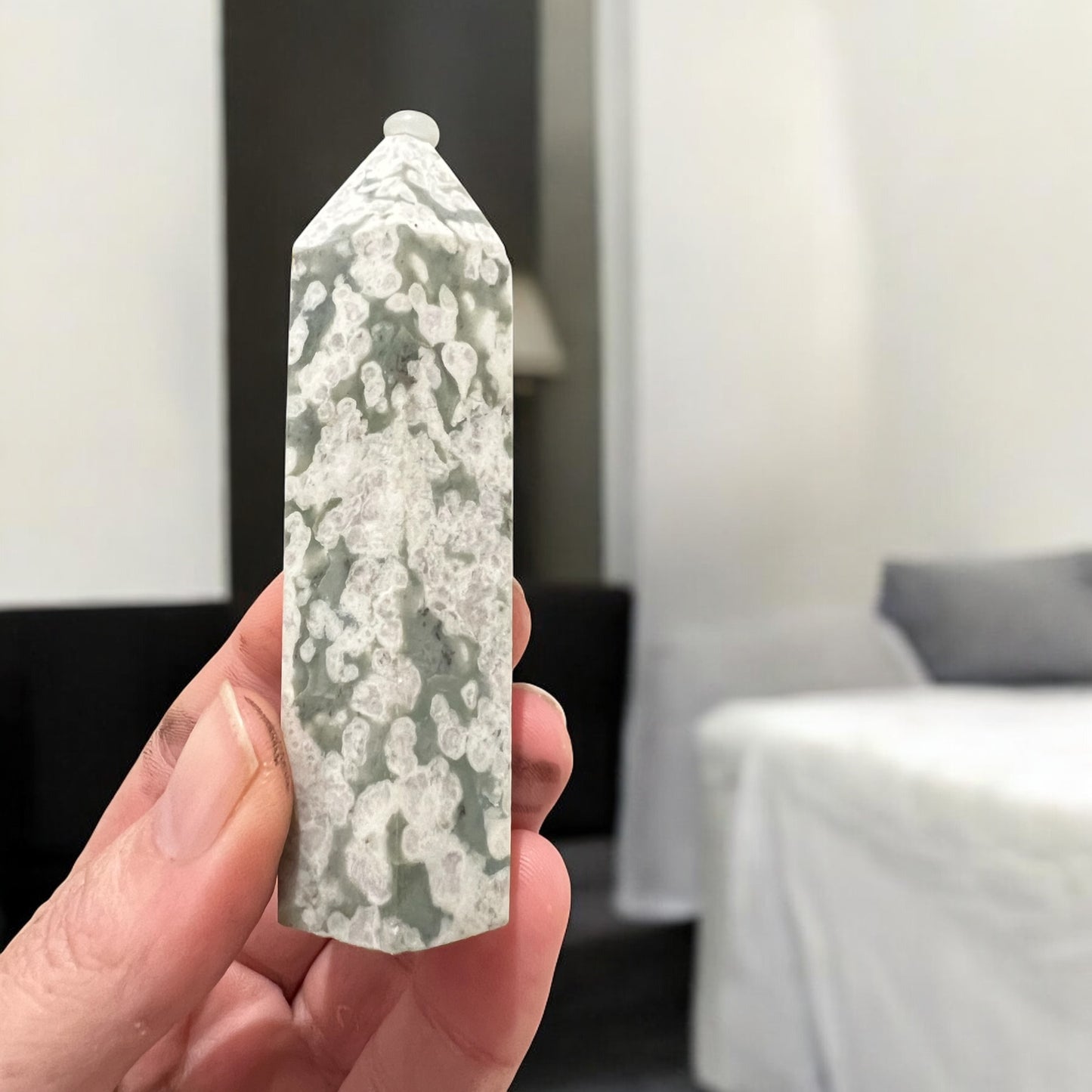 Jixiang jade towers intuitively chosen 10cm