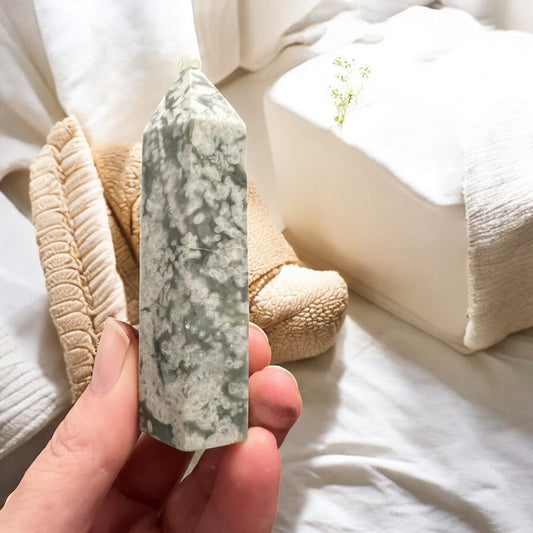 Jixiang jade towers intuitively chosen 10cm
