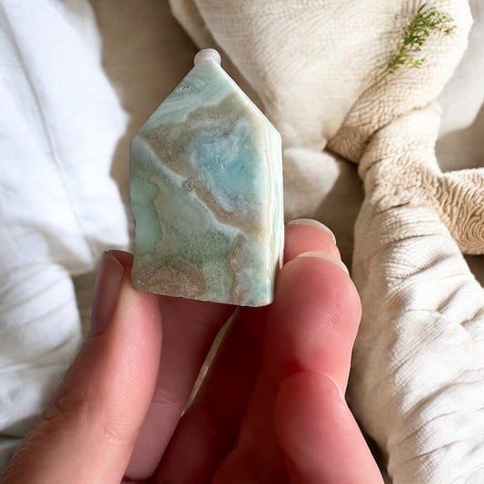 Caribbean calcite 5cm