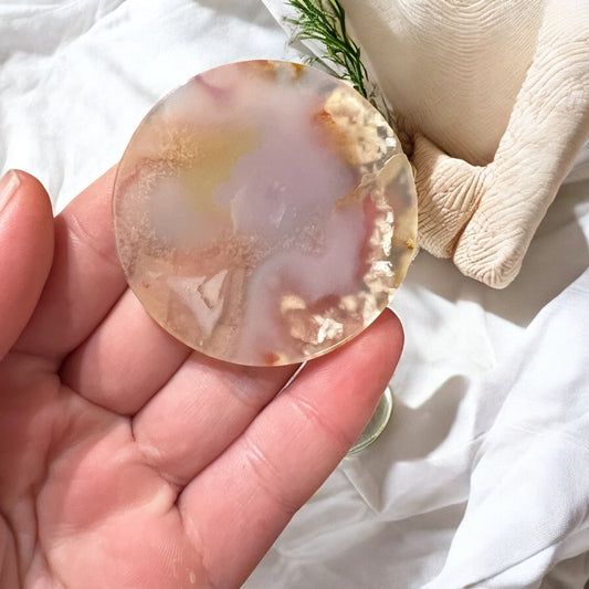 Flower agate disc