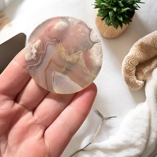 Flower agate disc
