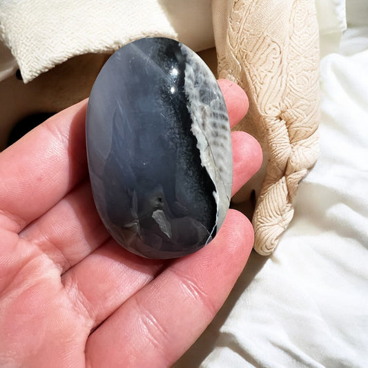 Volcano agate palmstone