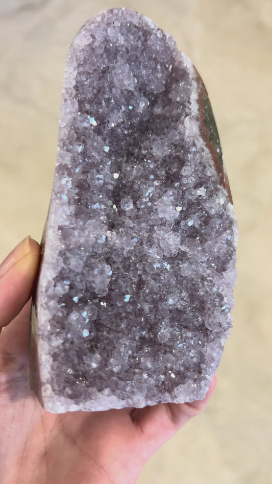 Madagascar lavender amethyst cut base